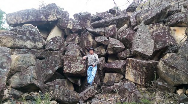 A pile of rocks Description automatically generated