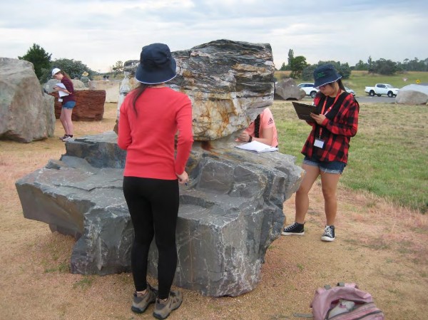 Visit of summer school group to Federation Rocks